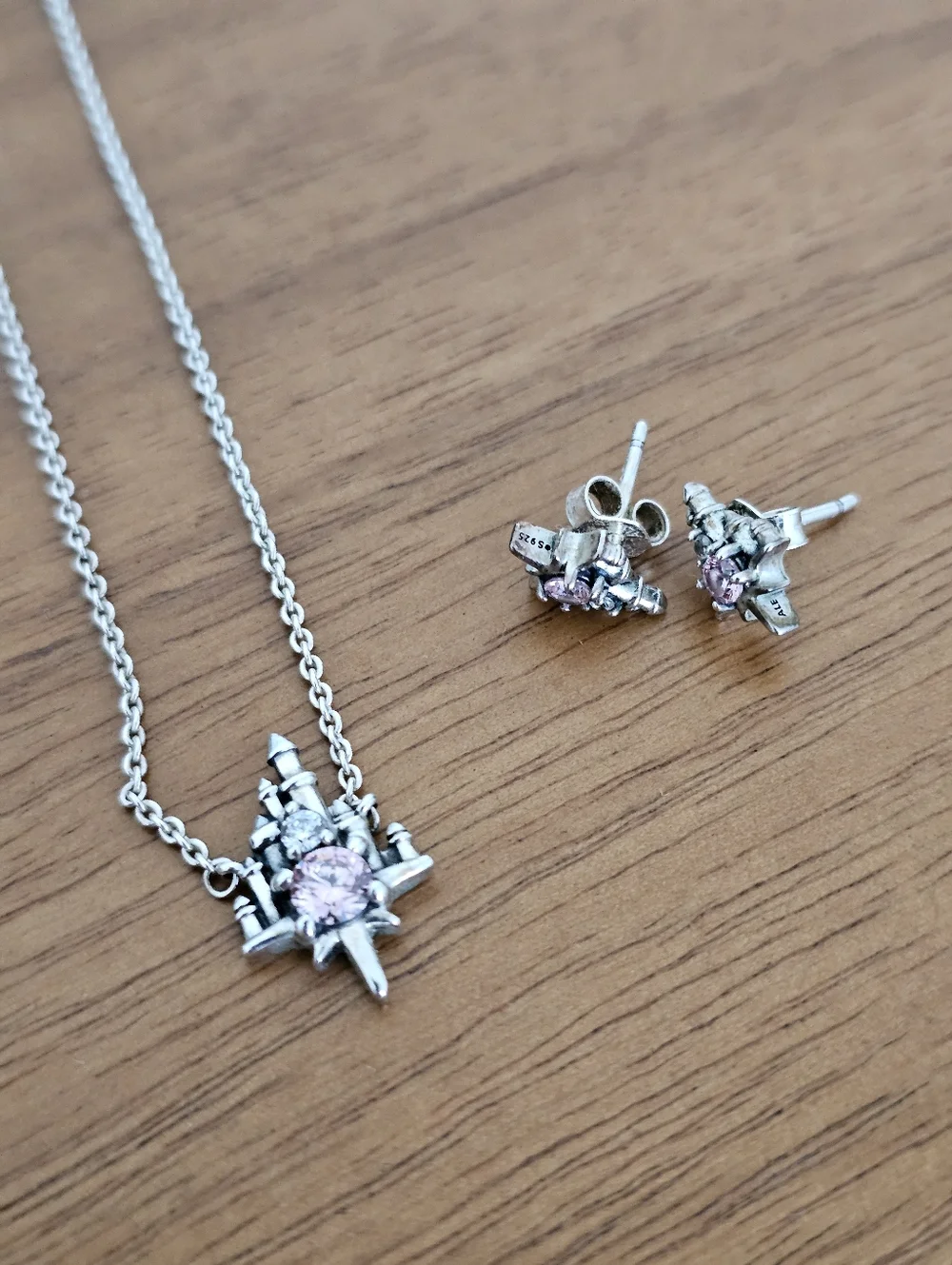 Pandora pink clear